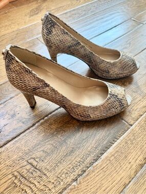 STUART WEITZMAN Plainfield Snake-Print Peep Toe Heels in Neutral Brown